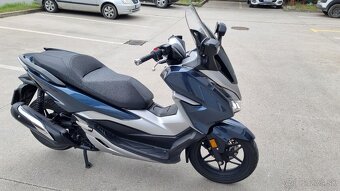 Honda Forza 300 - 5