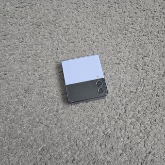 Samsung Z Flip 4 256 blue - 5