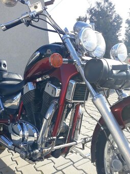 Suzuki Intruder 1400 (2000) - 5