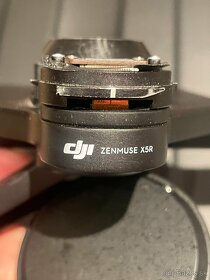 DJI Inspire 1 s kamerou Zenmuse X5R - 5