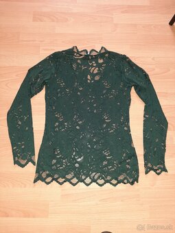 Tmavozelený čipkovaný top Vero Moda - 5