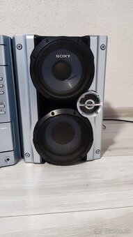 Sony HCD-RG222 Mini Hi-Fi systém / 3-CD menič / MP3 - 5