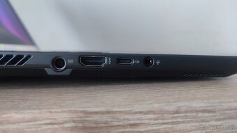 Asus ROG Zephyrus G14 2022 (GA402RJ) - 5