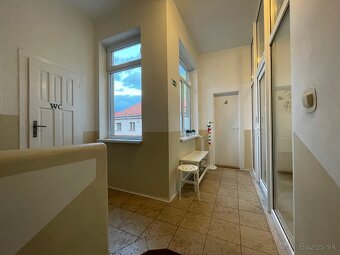 Zaujímavý priestor priamo v centre mesta - 5