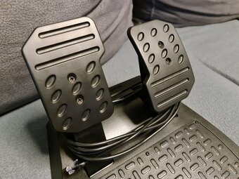 Predám volant THRUSTMASTER FERRARI 458 SPIDER - 5