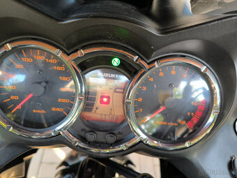 Suzuki V- strom dl 1000 - 5