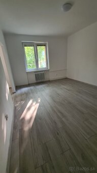 Na predaj zrekonštruovaný 2 izb. byt v centre mesta na 1.p - 5