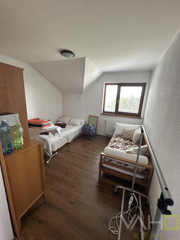 Moderný 5izbový dvojpodlažný rodinný dom v Rovinke - 5
