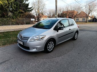 Toyota Auris 1,33 Benzín-67500 km - 5
