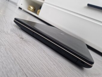 ASUS VivoBook X541s 15,6" Slim Top stav - 5