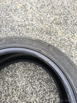 Predám 2 celoročné pneumatiky r.2022 zn.Hankook - 5
