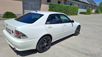 Lexus IS200 - 5