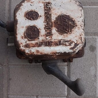 Predám motor +vypínač - 5