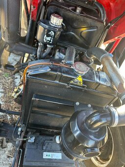 Traktor Jinma 354E s čelným nakladačom - 5