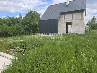 PREDAJ: HRUBÁ STAVBA 2 PODLAŽNÉHO RD - 5