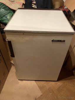 Predám elektrickú rúru a chladničku - 5