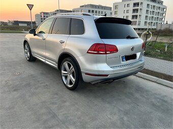 Predám VW Touareg 2 facelift R-line - 5