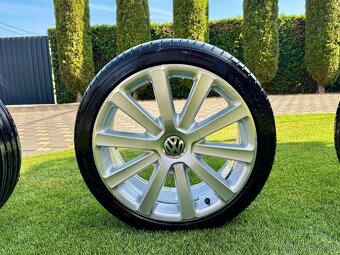 Komplet letnú sadu alu VW Omanyt R32 5x112 225/40 R18. - 5