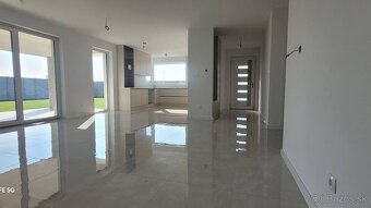 Nadštandardná novostavba 4 izbový bungalov hneď k nasťahovan - 5