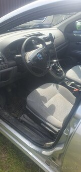 Predám Fiat Croma 1.9 88kw jtd - 5