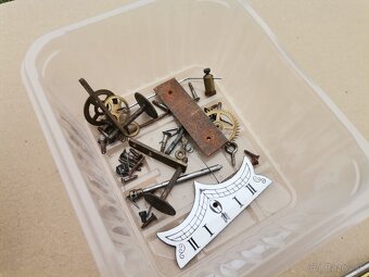 Stroj s kyvadlom na starožitné hodiny - 5