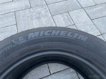 235/65 R17 Michelin letne - 5