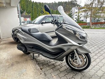 Piaggio X10 125 ABS ASR Executive - 5