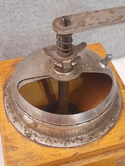 Mlynčeky na kávu/korenie - 5