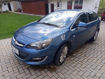 Opel Astra J combi - 5