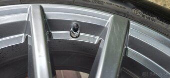 5x112,r17,VW Group,7J,et40,215-65-Bridgestone-4324-6,8mmtop - 5