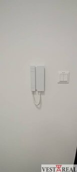 Na prenájom klimatizovaná kancelária 21,2 m2 Trnava ulica Bu - 5