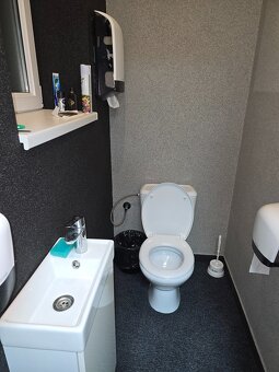 Prenájom 159m2 na prízemí s parkovaním v centre mesta. - 5