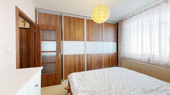 Ponúkame na predaj priestranný 3-izbový byt s loggiou na síd - 5