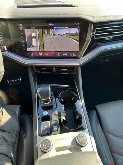 VW Touareg R-Line 3.0 V6 TDI - 5