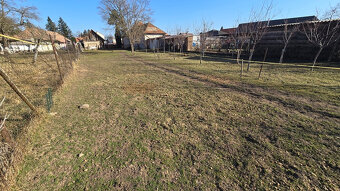 Pozemok v obci Tlmače na Starej ul. o výmere 1616 m2 - 5