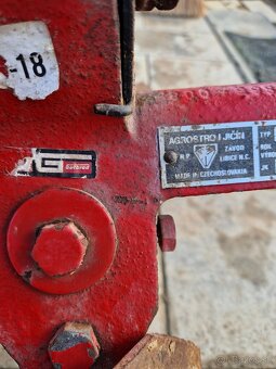 Obojstranný pluh - 5