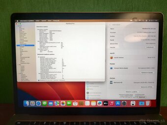 Apple MacBook Pro 2017 – i5 / 8GB / 256GB - 5