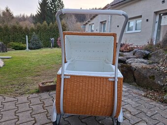 Starožitný prutený kočik - 5