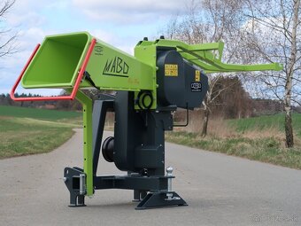 Štiepkovač špalíkovač za traktor s řemenovým převodem - 5