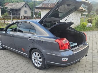 Predám Toyotu Avensis 2.0d exclusive - 5
