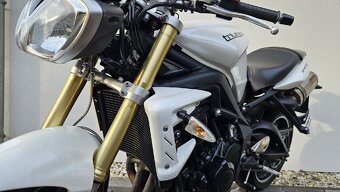 Triumph Street Triple 675 - 5