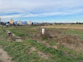 Jedinečný stavebný pozemok ILAVA 905m² - 5