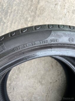Pirelli  245/40 R19 98V XL runflat - 5
