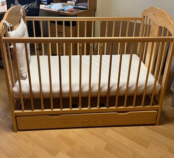 Detská postielka aj s matracom - 5