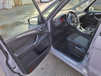 Ford Galaxy 2.0 TDCi, 7-miestny, automat – 3300 € - 5