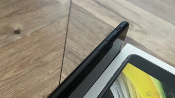 iPhone SE 2020 | 100% batéria - 5