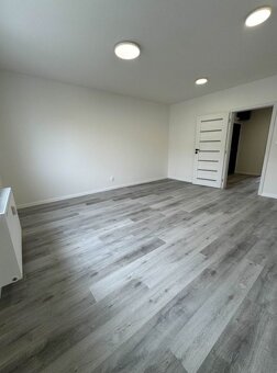 Byt na predaj - ul. Jana Stanislava, Bratislava IV TOP - 5