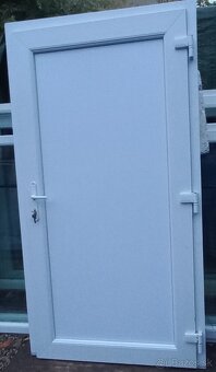 Predám použite dvere 100x210 , 100x220 ,115 x 213 - 5