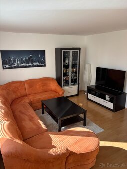 Sedacia súprava +obývacia stena - 5