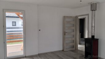 Novostavby dvoch rodinných domov a garáž s dielňou na predaj - 5